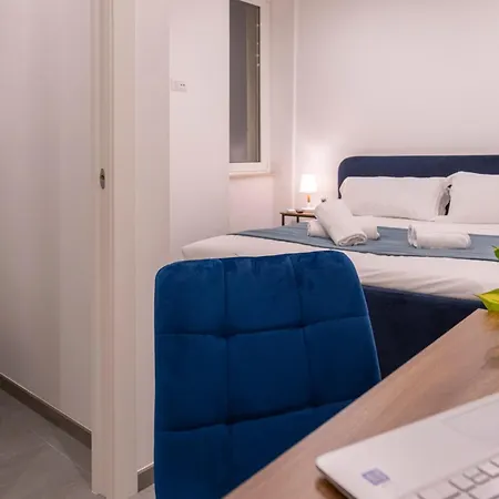 Apartment Pallaro 6 Rome